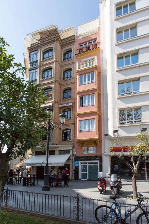 Apartamentos Edificio Constitucion Севиля Стая снимка
