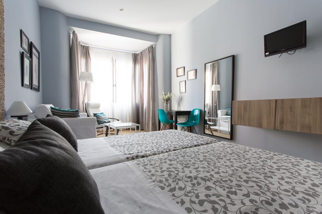 Apartamentos Edificio Constitucion Севиля Екстериор снимка