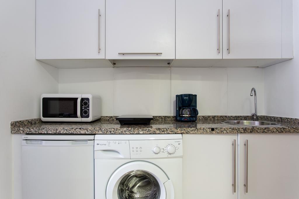 Apartamentos Edificio Constitucion Севиля Екстериор снимка