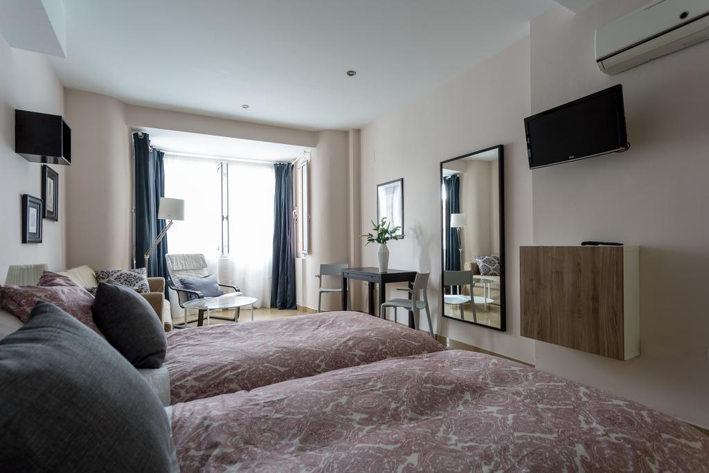 Apartamentos Edificio Constitucion Севиля Екстериор снимка