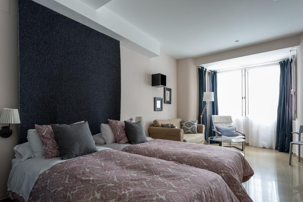 Apartamentos Edificio Constitucion Севиля Екстериор снимка